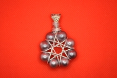 Perlenanhänger in Sternenform