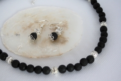 Lavaperlenkette mit Strassperlen und Verlängerung