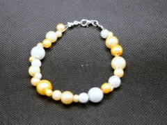 Glasperlen-Armband gelbgold